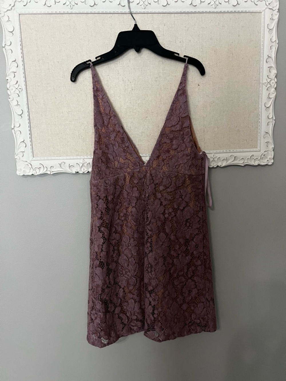 Delicate Lace Mini Dress in Dusty Mauve